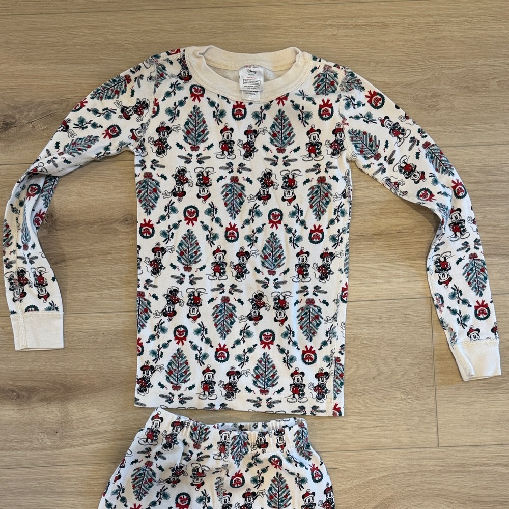 Hanna Andersson Mickey and Minnie, Holiday PJs